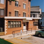 23.Urba-Comm-Room-Side